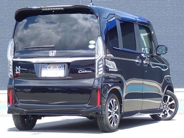 Car thumbnail 3