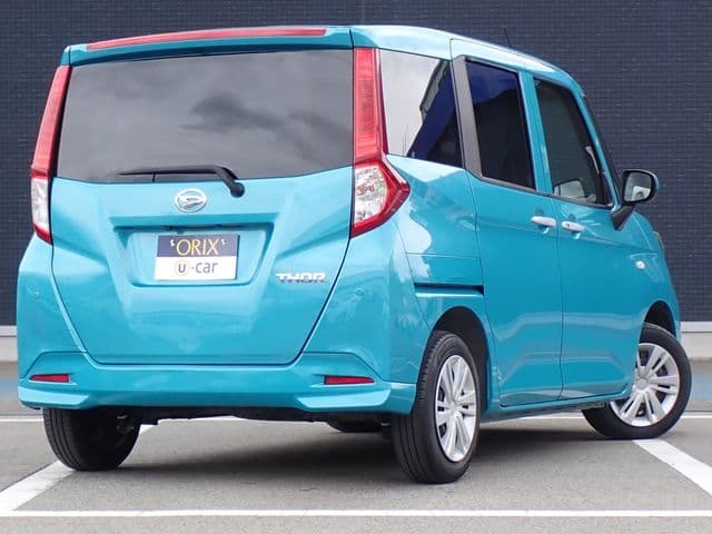 Car thumbnail 3