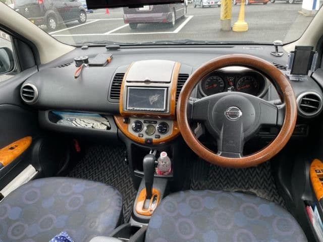 Car thumbnail 2