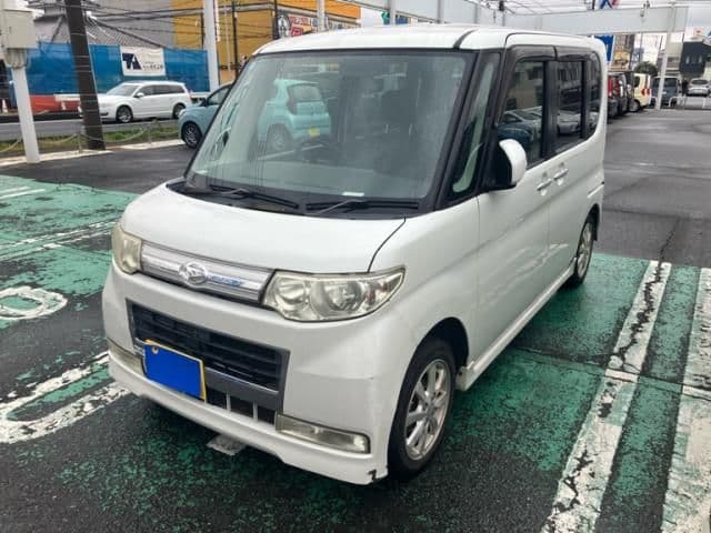 Car image 1