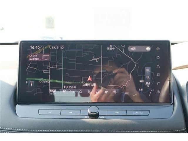 Car thumbnail 3
