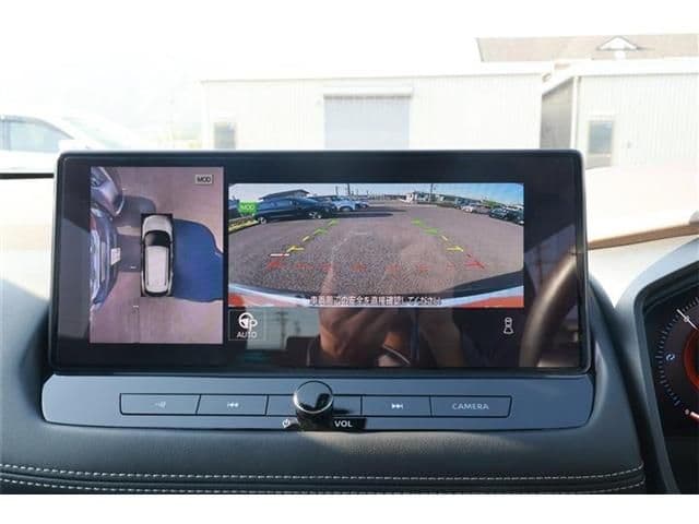 Car thumbnail 4