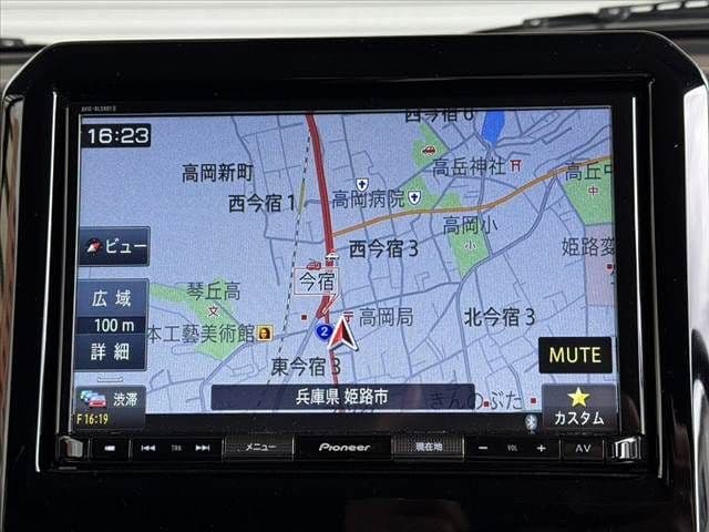 Car thumbnail 3