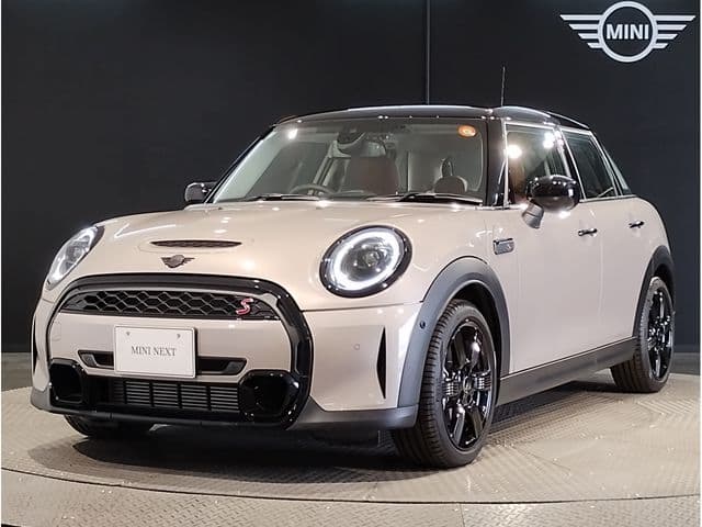 Car image 1