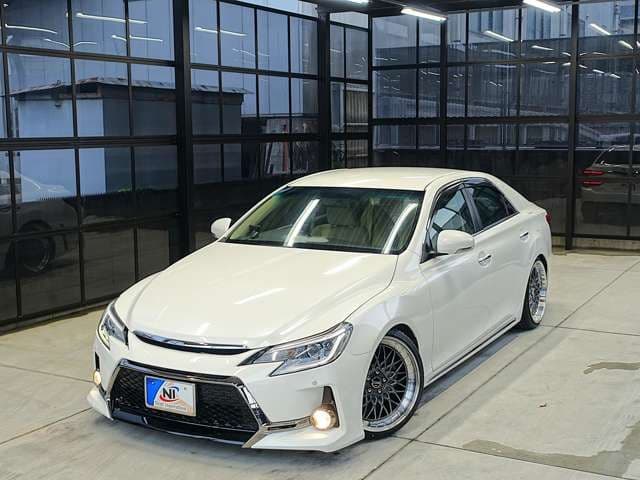 Car thumbnail 4
