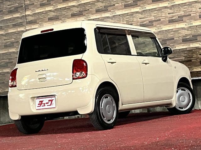 Car thumbnail 3