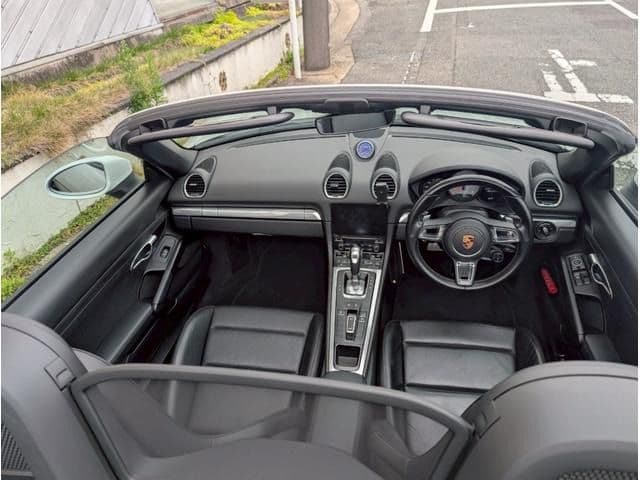 Car thumbnail 3