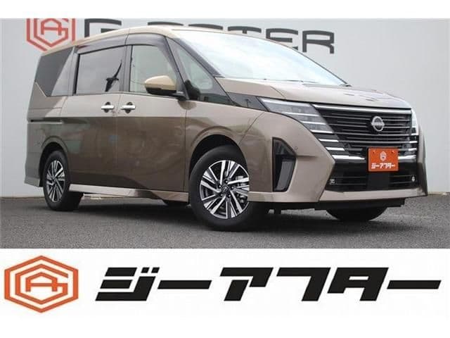NISSAN
