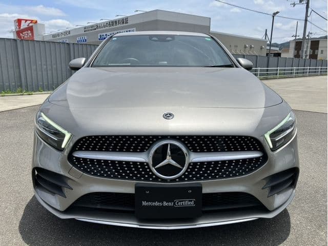 Car thumbnail 4