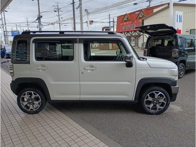 Car thumbnail 4