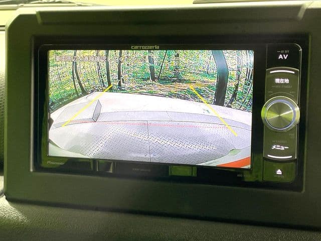 Car thumbnail 4