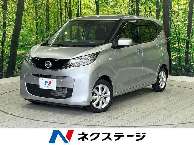 NISSAN