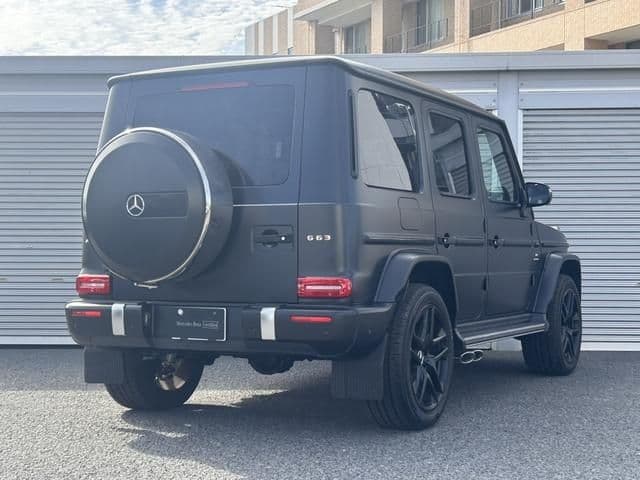 Car thumbnail 3
