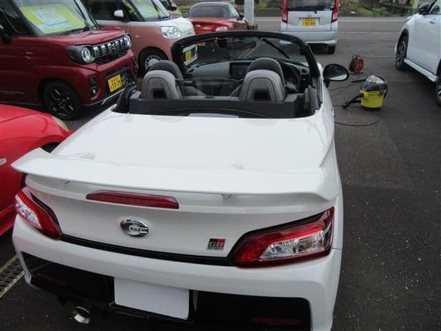 Car thumbnail 4