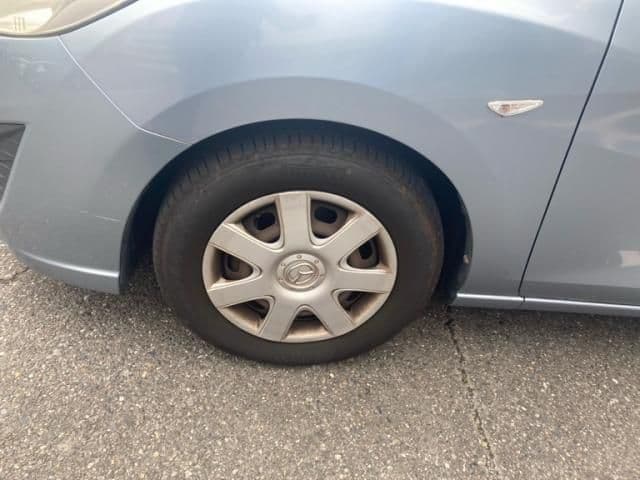 Car thumbnail 4