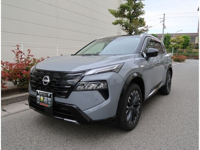NISSAN