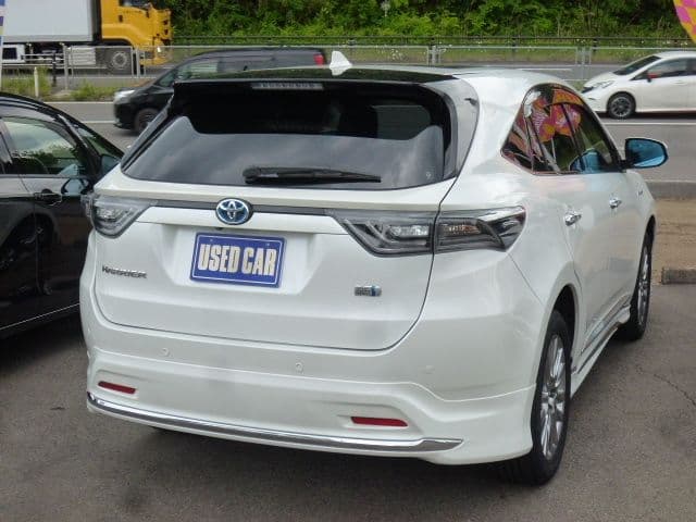 Car thumbnail 3