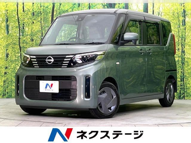 NISSAN