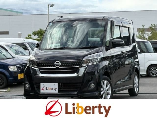 NISSAN
