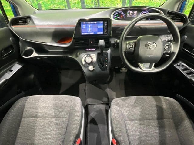 Car thumbnail 2