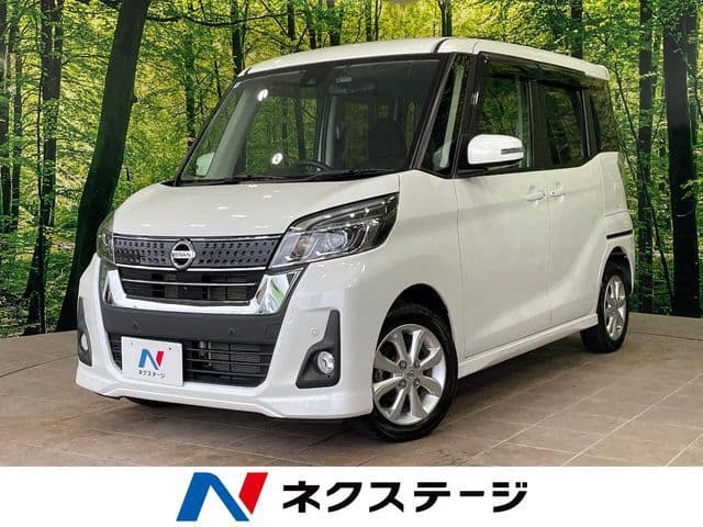NISSAN