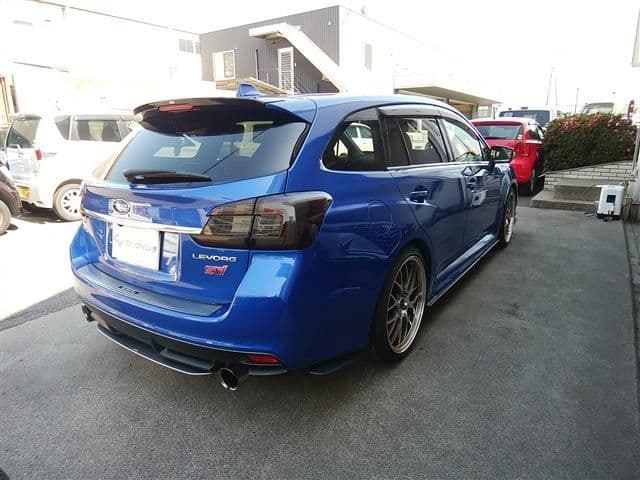 Car thumbnail 3