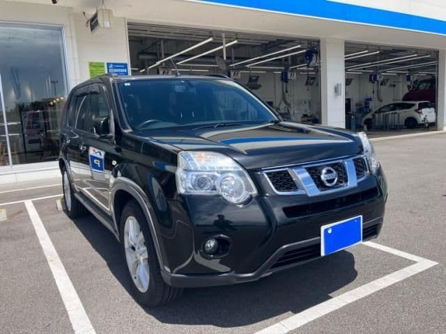 NISSAN