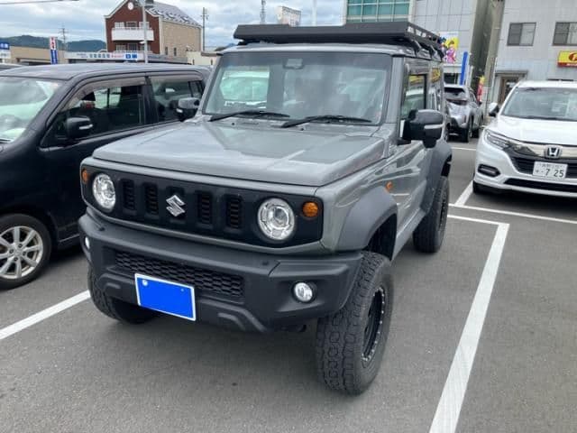 SUZUKI