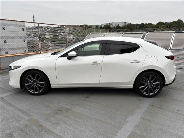 Car thumbnail 3