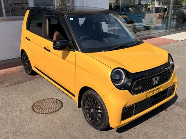 Car thumbnail 3