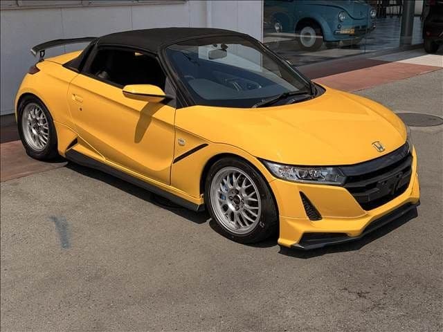 Car image 1