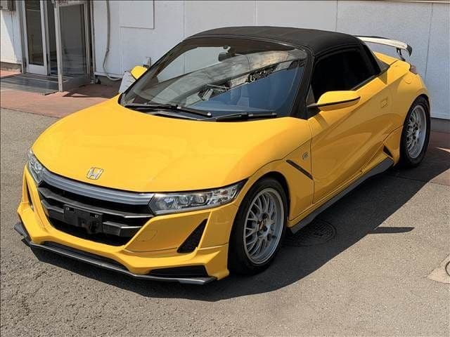 Car thumbnail 3