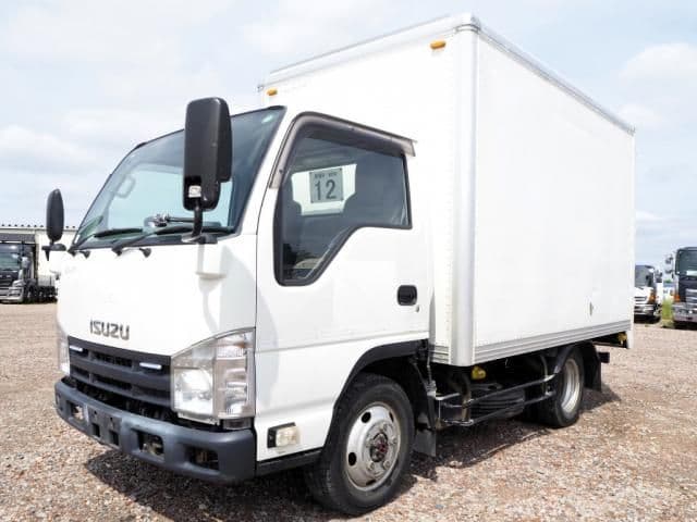 ISUZU