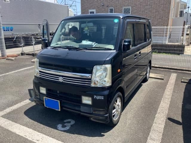 SUZUKI