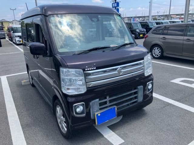 SUZUKI