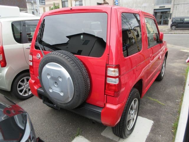 Car thumbnail 3