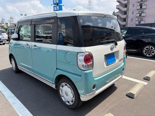 Car thumbnail 3