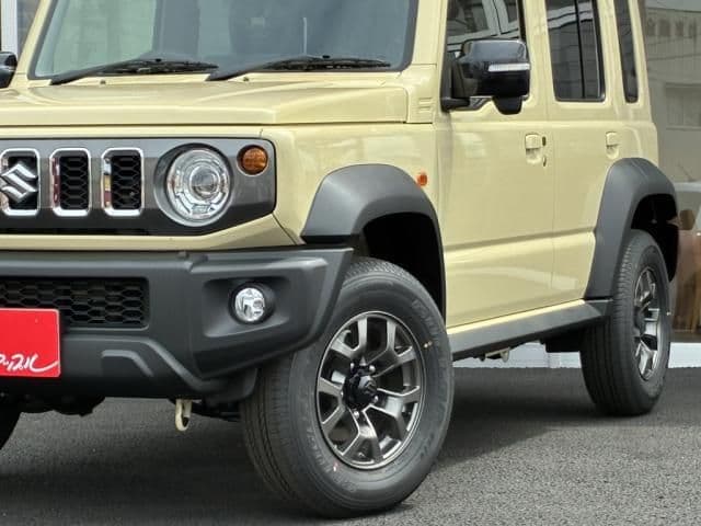 Car thumbnail 3