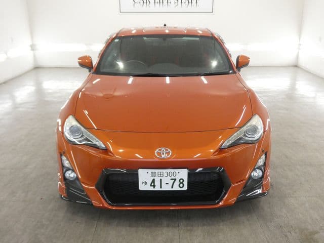 Car thumbnail 4