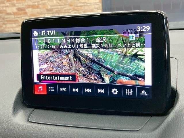 Car thumbnail 3