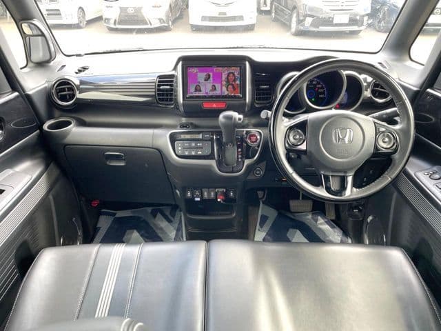 Car thumbnail 2