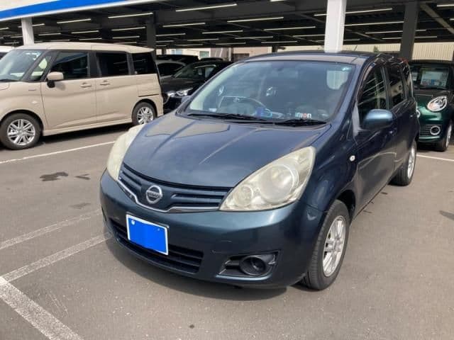 NISSAN