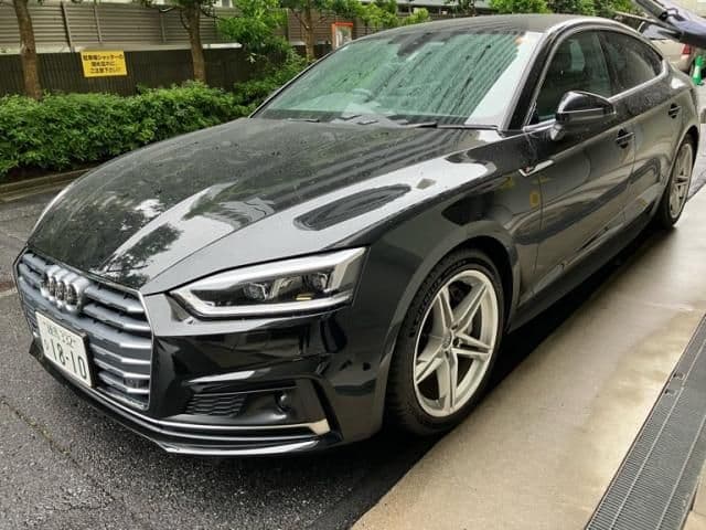 AUDI