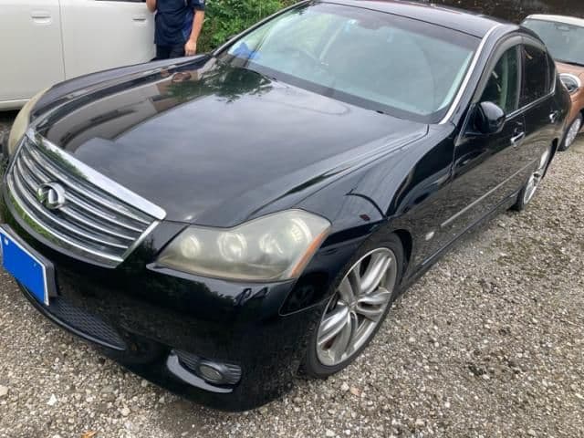 NISSAN