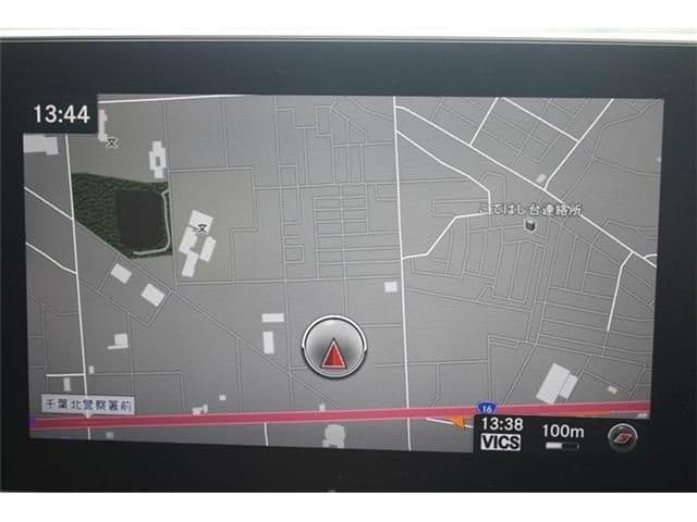 Car thumbnail 3