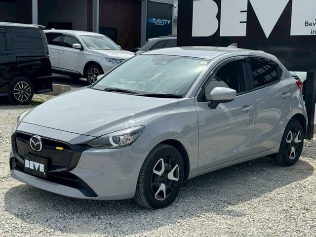 Car thumbnail 4