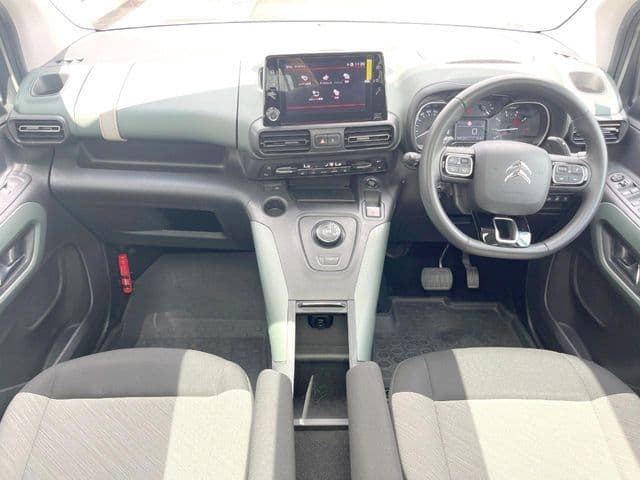 Car thumbnail 2