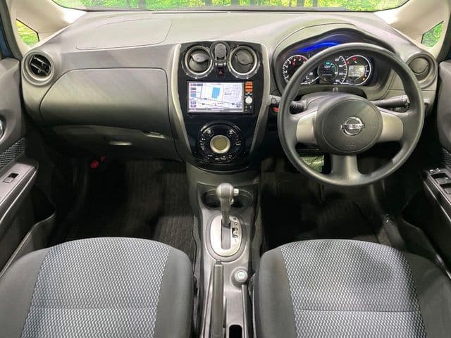 Car thumbnail 4