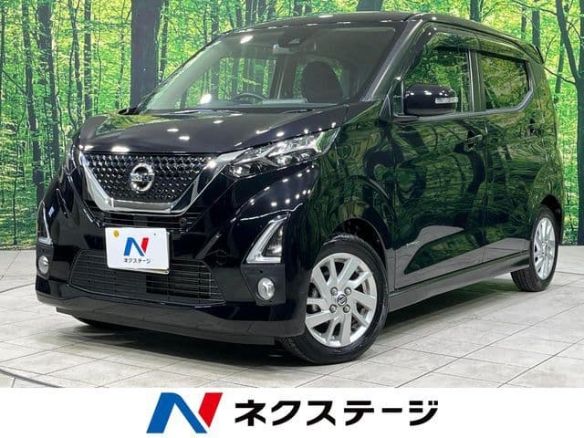 NISSAN