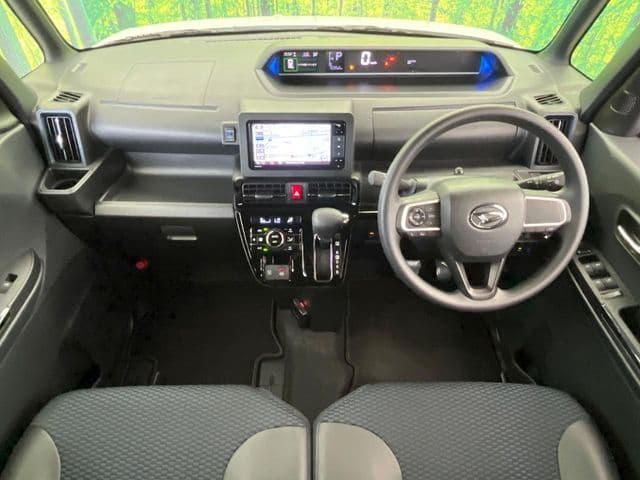 Car thumbnail 3